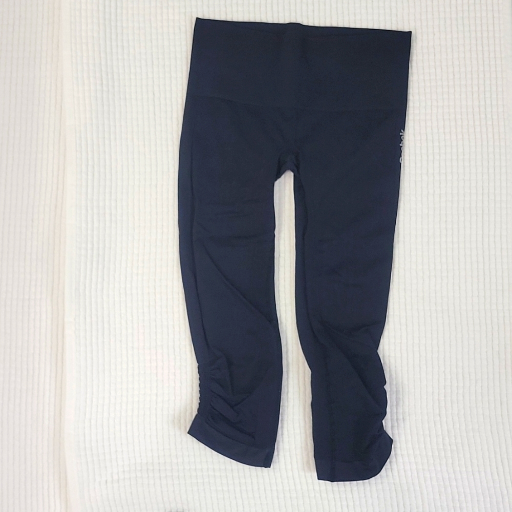 Reebok SZ XS Crop Capri Leggings